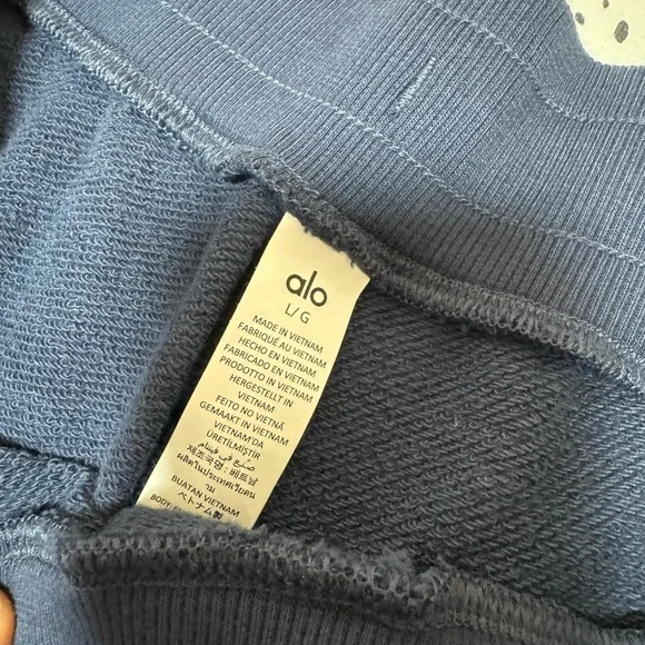 Alo yoga chill short - Picture 7 of 8